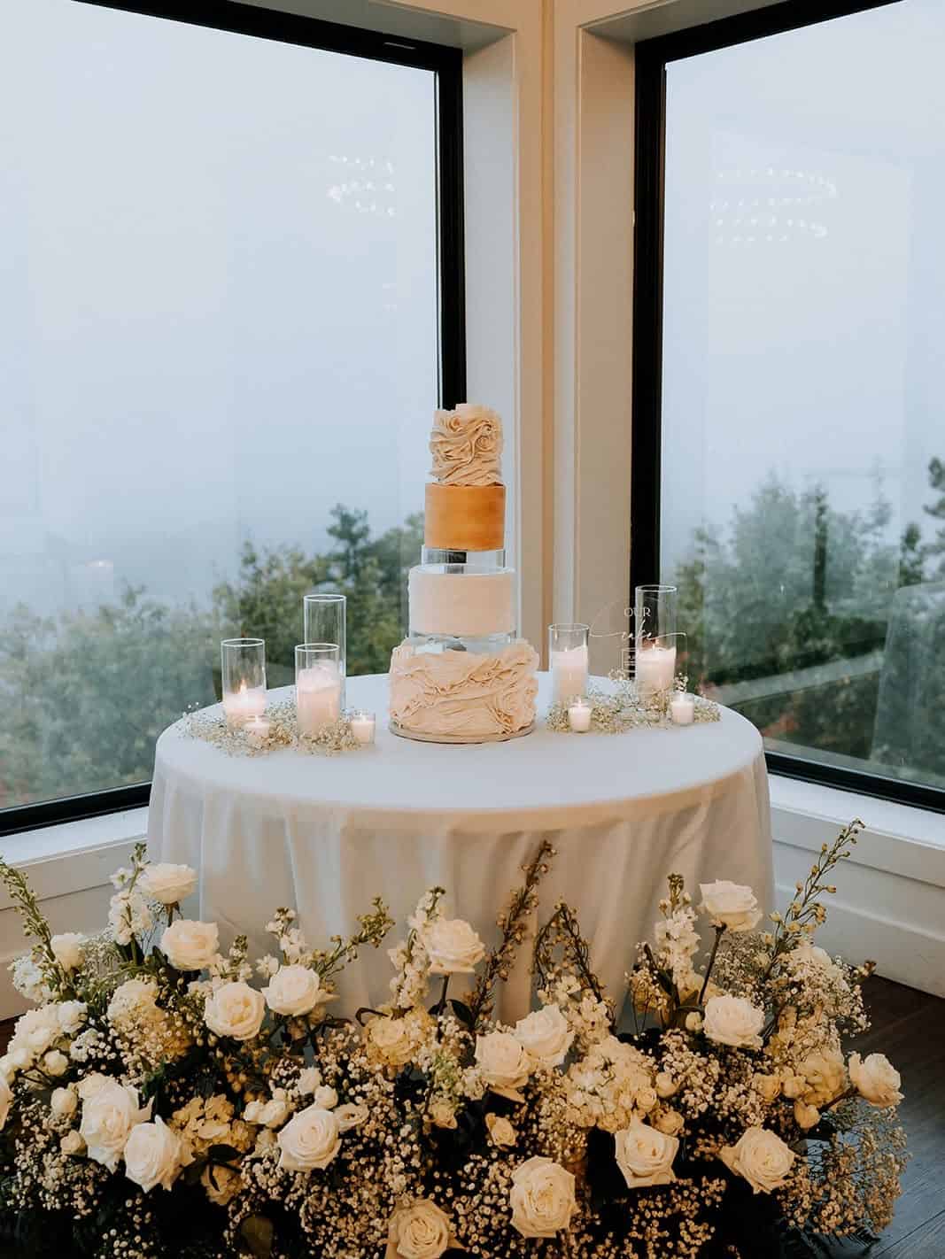 LB Floral, a florist located in Knoxville
