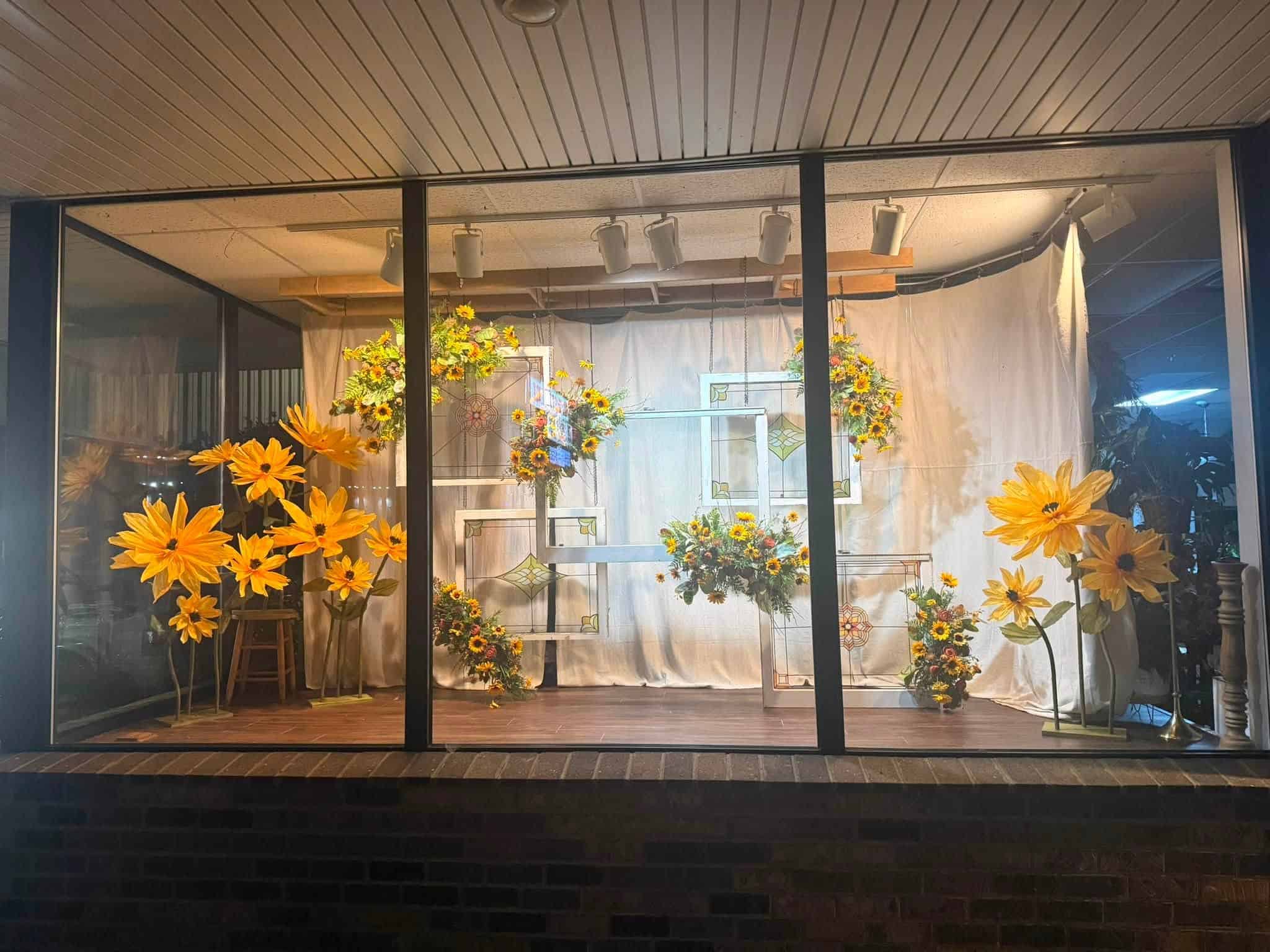 Halls Flower Shop, a florist located in Knoxville